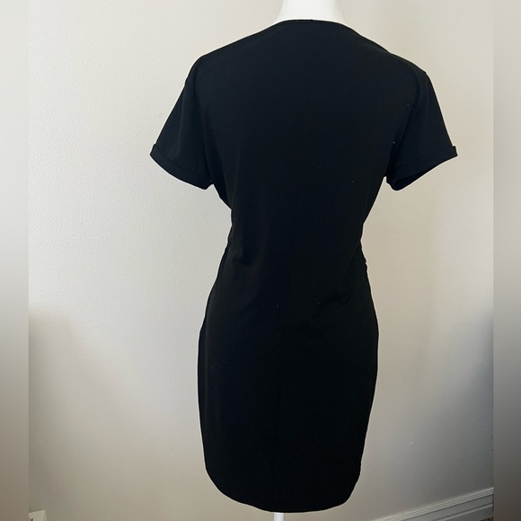 FOREVER 21 | Cutout Waist Black T-Shirt Dress - Picture 3 of 7